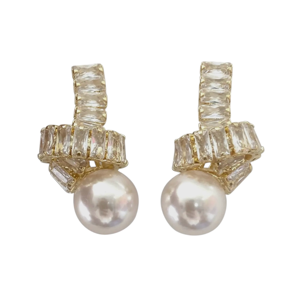 Pearl Twist Earrings - 18K Gold Plated - Sage Accessories